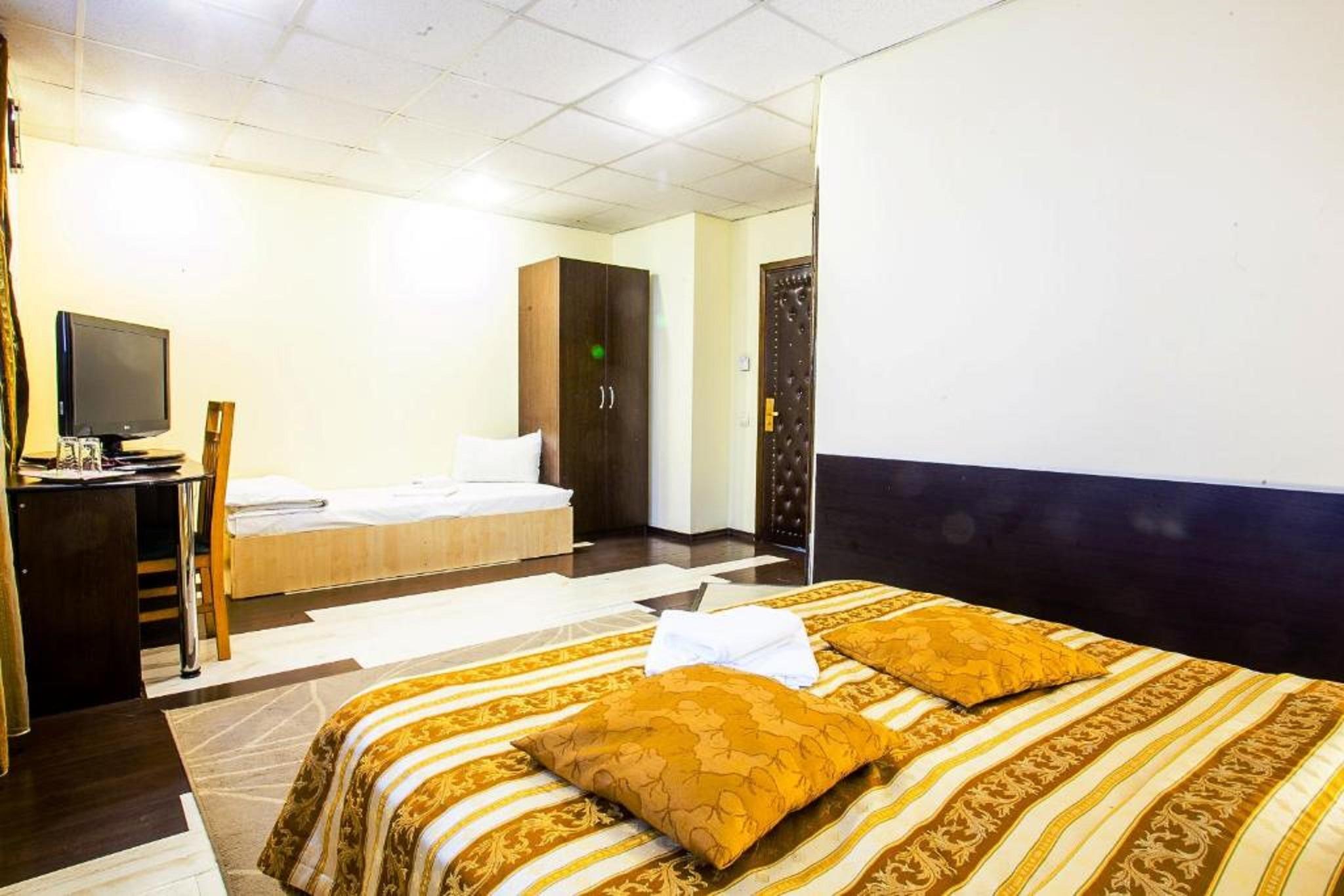 Hotel Charter Otopeni Exteriér fotografie